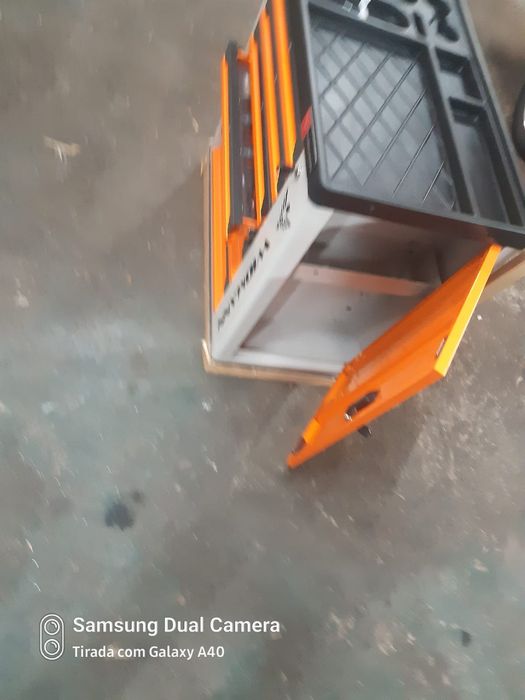 Carrinho de ferramentas