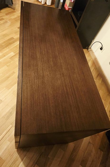 Cómoda e esoelho Wengue novo