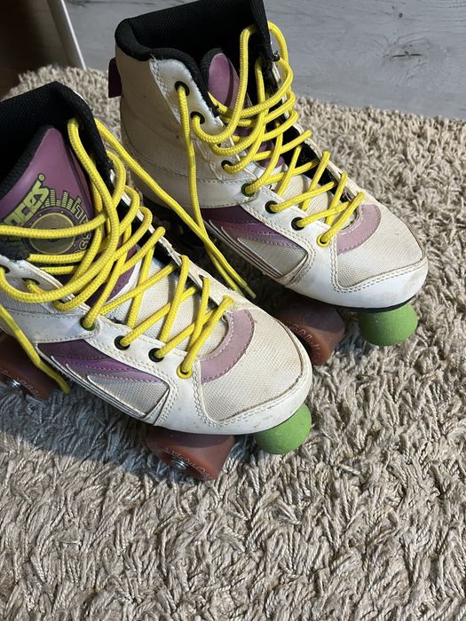 Patins de 4 rodas numero 38