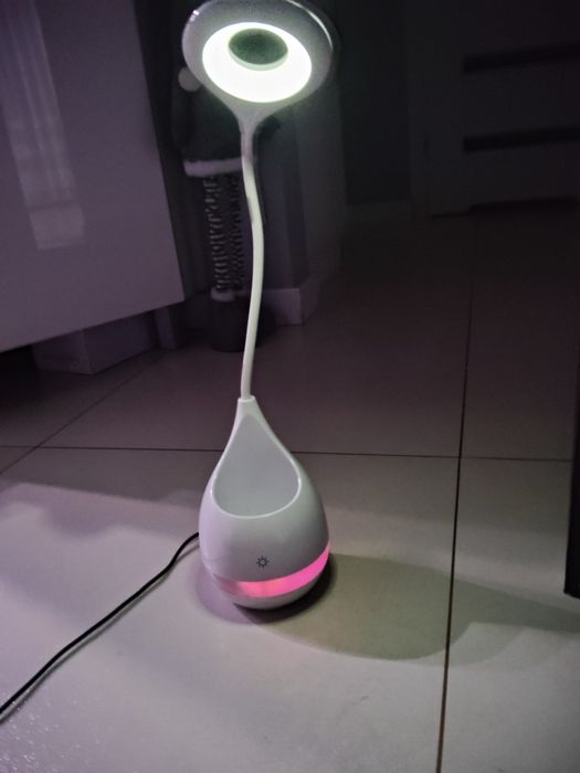 Lampka biurkowa LED