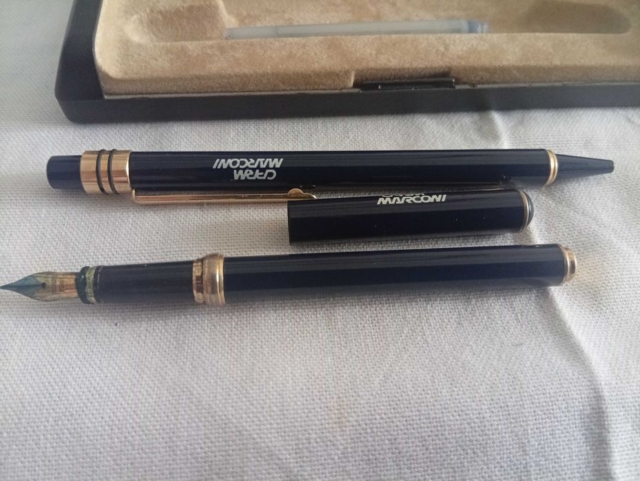 Conjunto de canetas, antigas (mais de 50 anos)