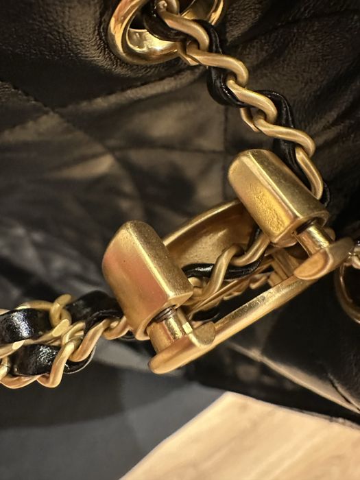 Mala Chanel 25 media