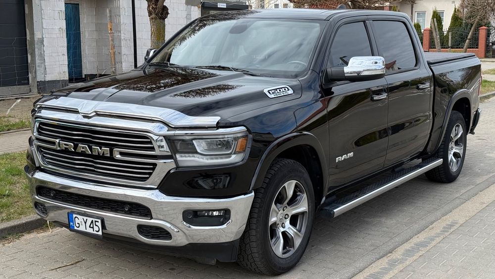 RAM 1500 Dodge Ram Laramie 5.7 gaz