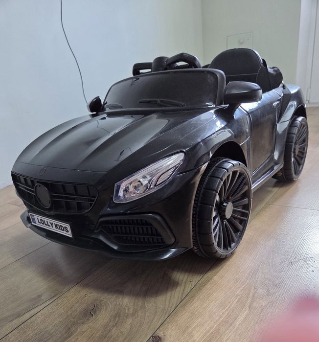 Дитячий електричний автомобіль,машина  на керуванні