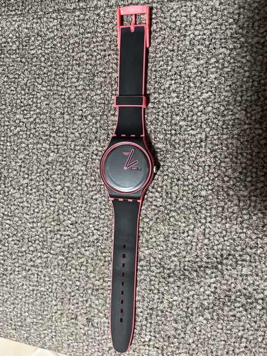 Годинник жіночий Swatch