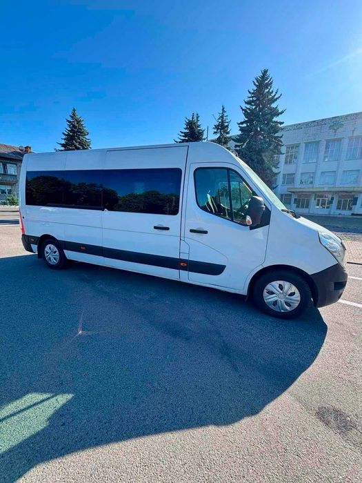 Renault Master 2017 р. — заводський пасажир