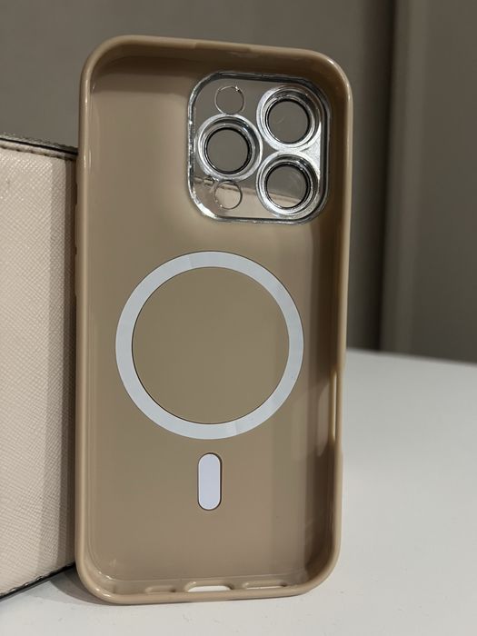 Чохол на iPhone 16 pro
