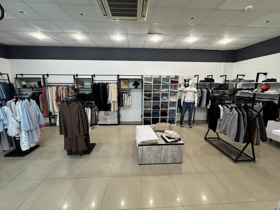 Соборная,продажа фасадного помещения 62м 200000$