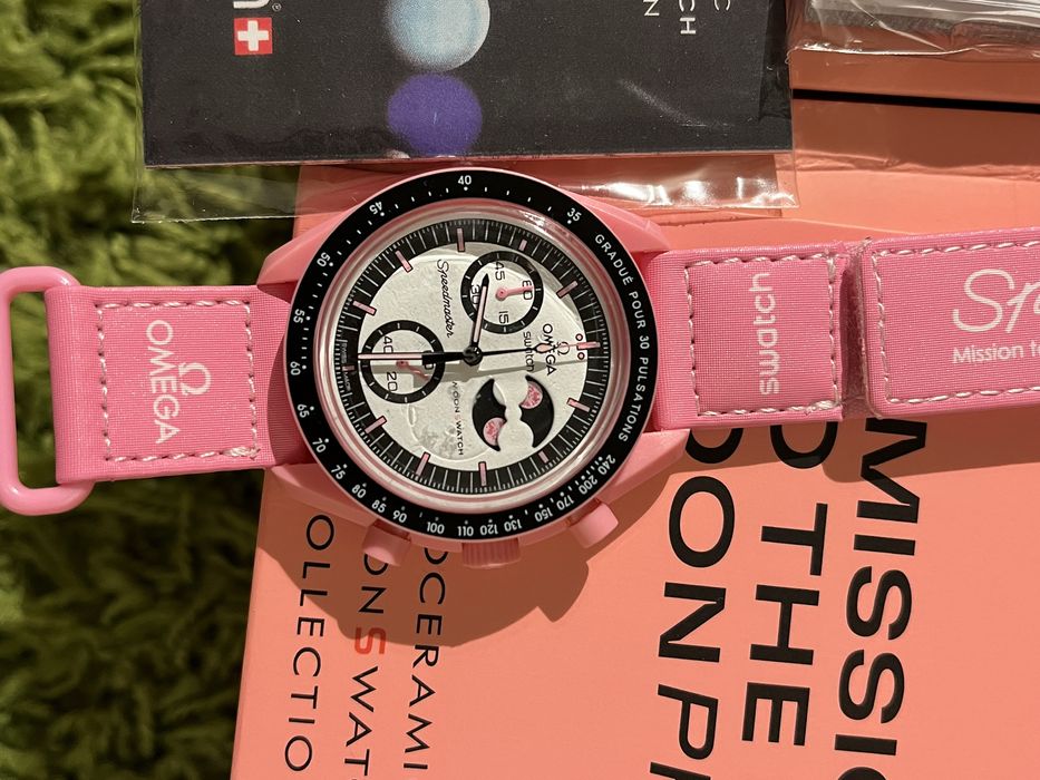 Relógio Swatch mission to the pink  moon Phase