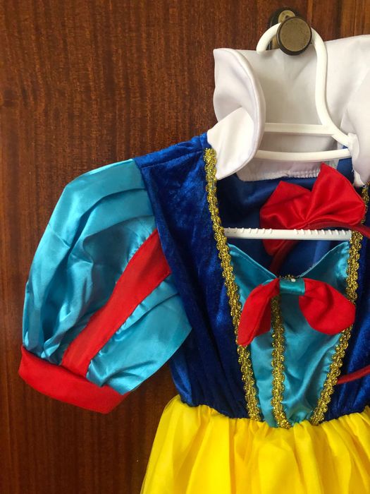 Fato de Branca de Neve menina 3/4anos