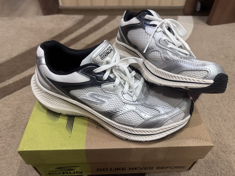 Кроссовки Skechers 42.5