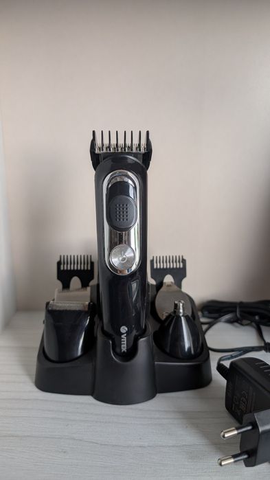 Черная электро Бритва VITEK VT-2549 BK портативная для стрижки волос