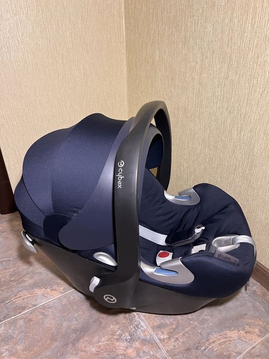 Автокрісло Cybex