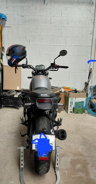 Mota benelli leoncino trail 500 de 2023 com mais ou menos 6000km  4300€ a discutir