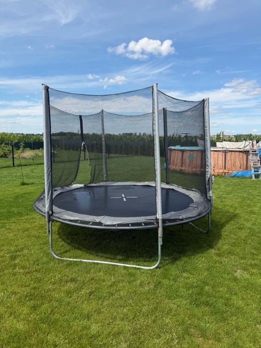 Trampolina dla dzieci