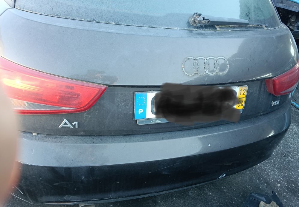 Audi A1 Tampa da mala/e outras peças para ANOS DE  2010/2011/2012/2013/2014/2015/2016/2017/2018/2019