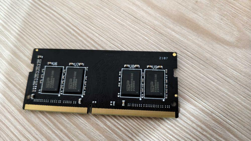 Оперативна пам'ять 1x16 гб DDR4 2666 SODIMM