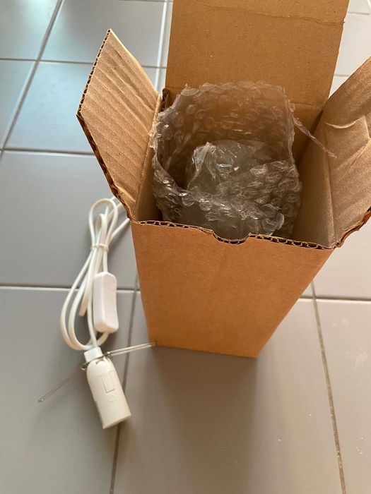 Candeeiro Natural de Selenite 20 cm - Novo