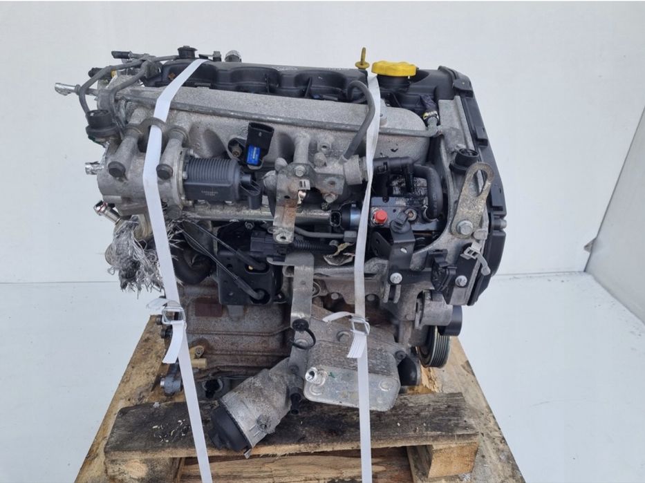 Двигун мотор 1.9cdti Z19DT Opel Astra H Vectra Zafira B Fiat Doblo двигатель