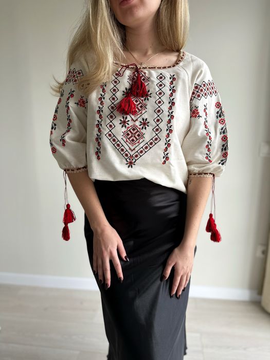 Жіноча вишиванка / Чоловіча вишиванка