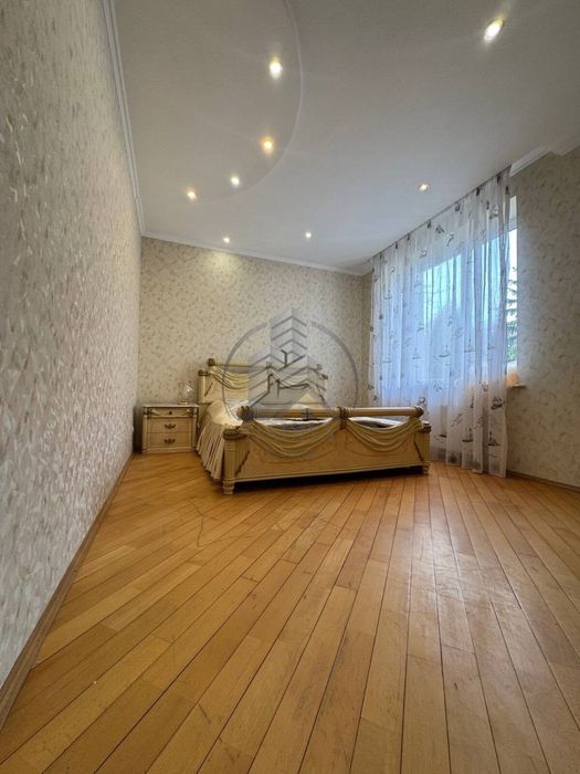 Оренда 2-кімнатної квартири у н/б по вул. Зелена (р-н Водоканалу)