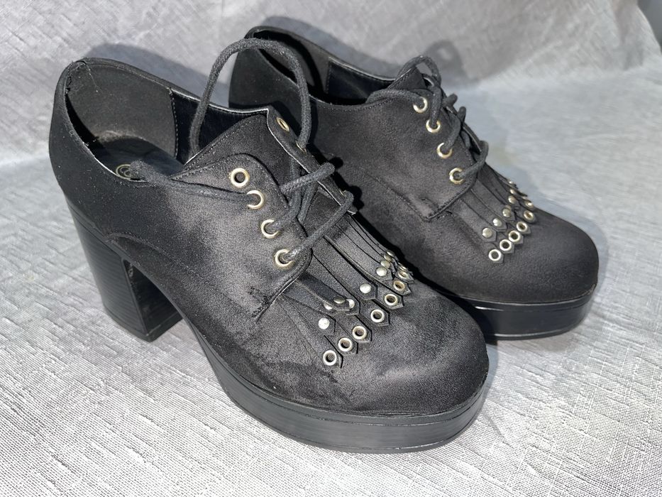 Sapatos de senhora - semi-novos
