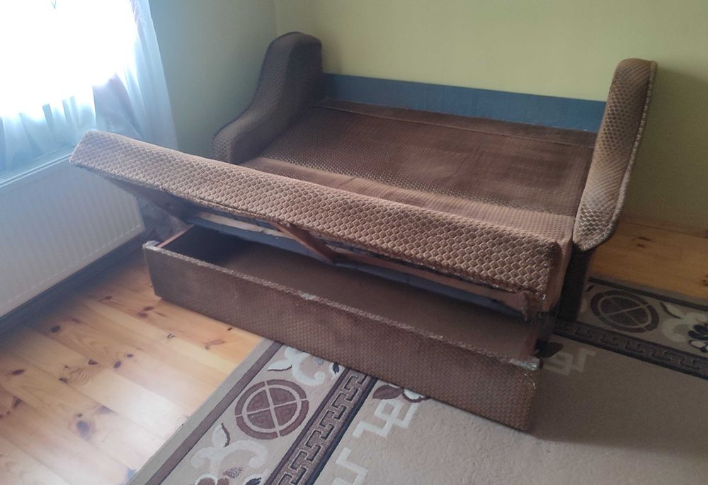 Диван розкладний б/в