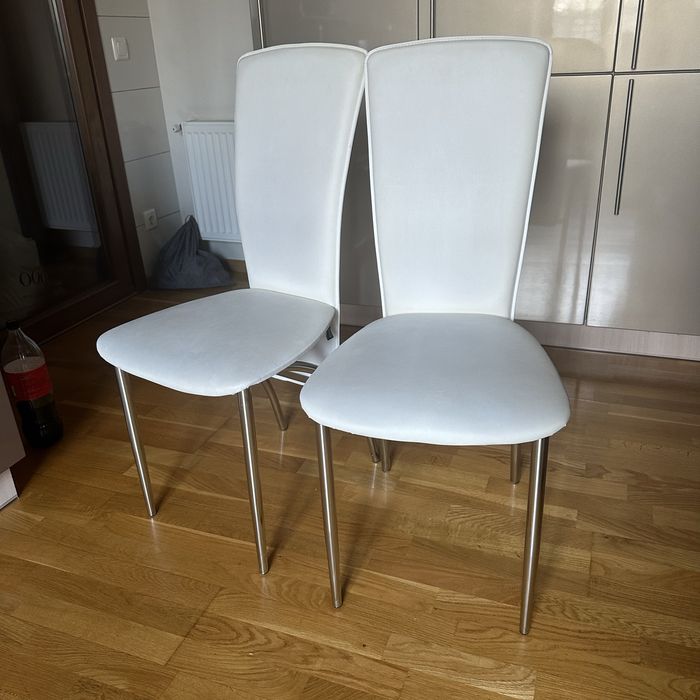 Стільці кухонні білі ,нові