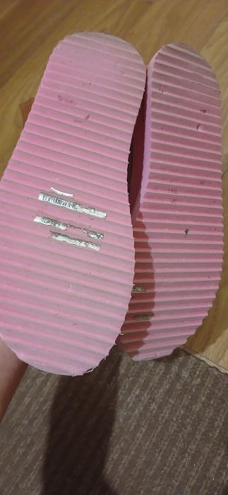 Босоніж  жіночі...