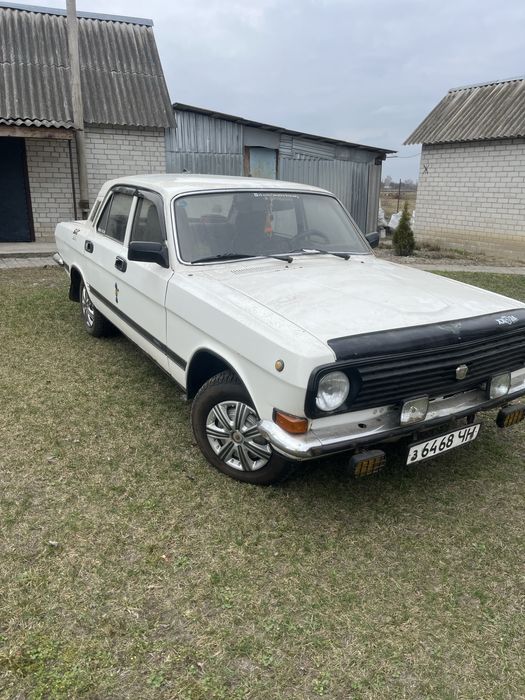 Продам Волга 2410