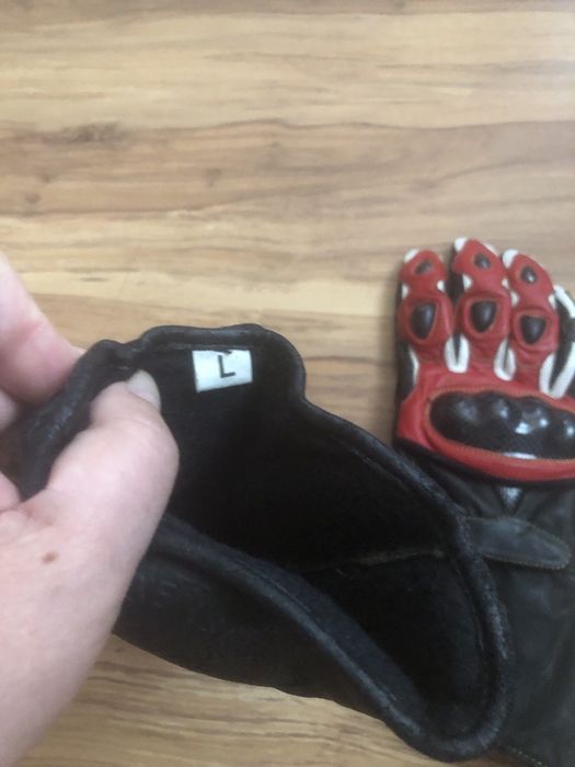 Продам перчатки для мотоцикла