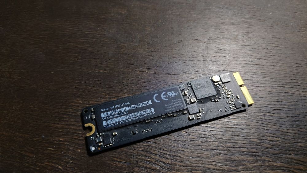 Ссд диск ssd  apple samsung 512Gb macbook pro a1398