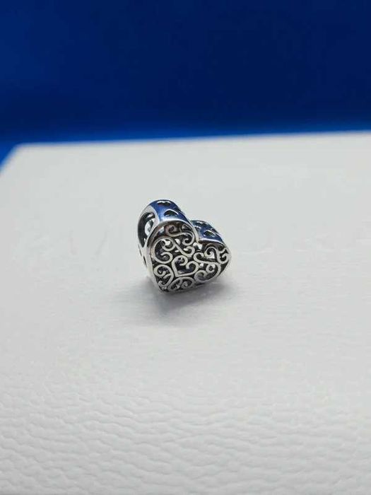 Nowy charms srebrny 925 w kształcie serca – bez pudełka
