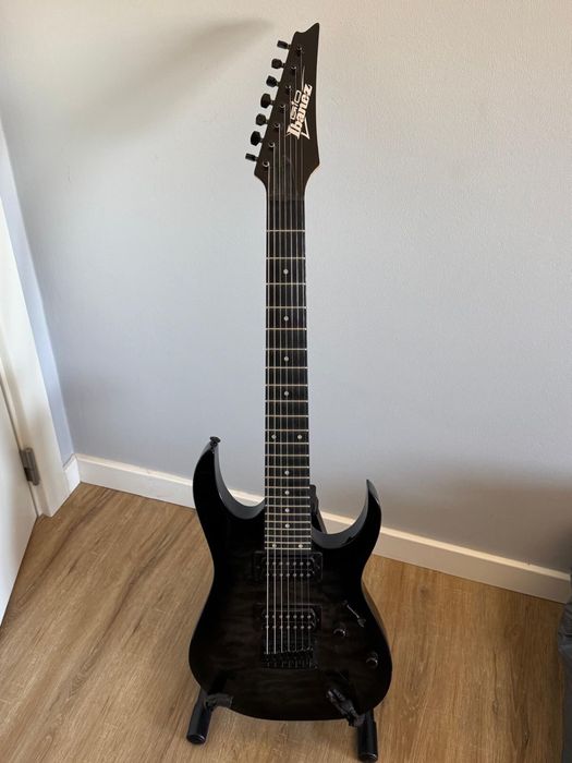 Guitarra Ibanez 7 cordas quase nova