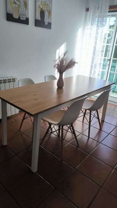 Mesa 6 lugares c/ 4 cadeiras