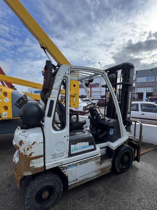 Empilhador 2ton Gas usado