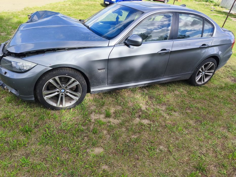 BMW E90, 330I xdrive