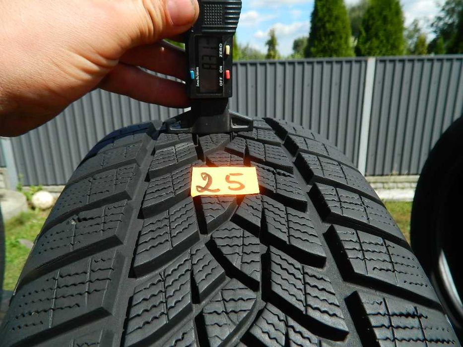Шина колеса резина R16 215/60 Goodyear UltraGrip 4шт Зима