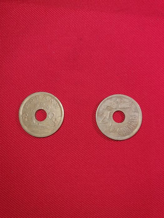 Moedas antigas de Escudo e Pesetas