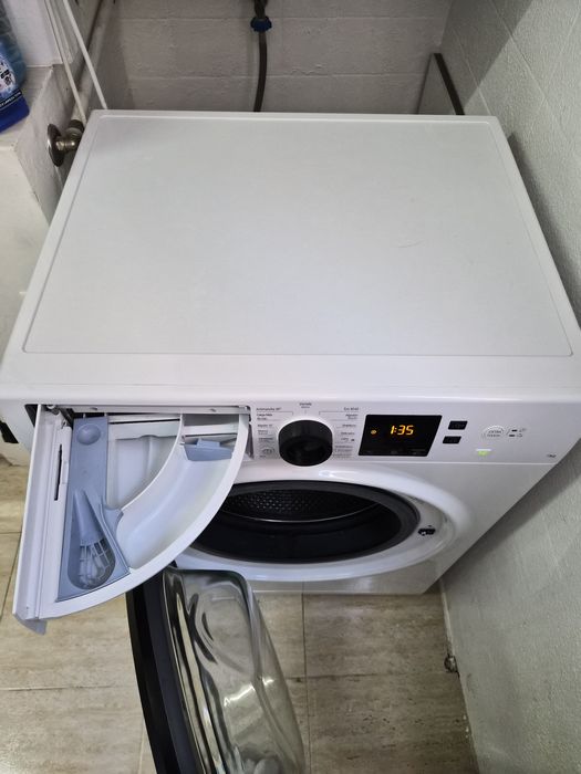 Máquina de lavar Ariston Hotpoint