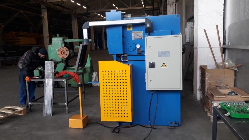 Листогиб 80 т 2500 мм wc67-y-2500/80 контроллер е22