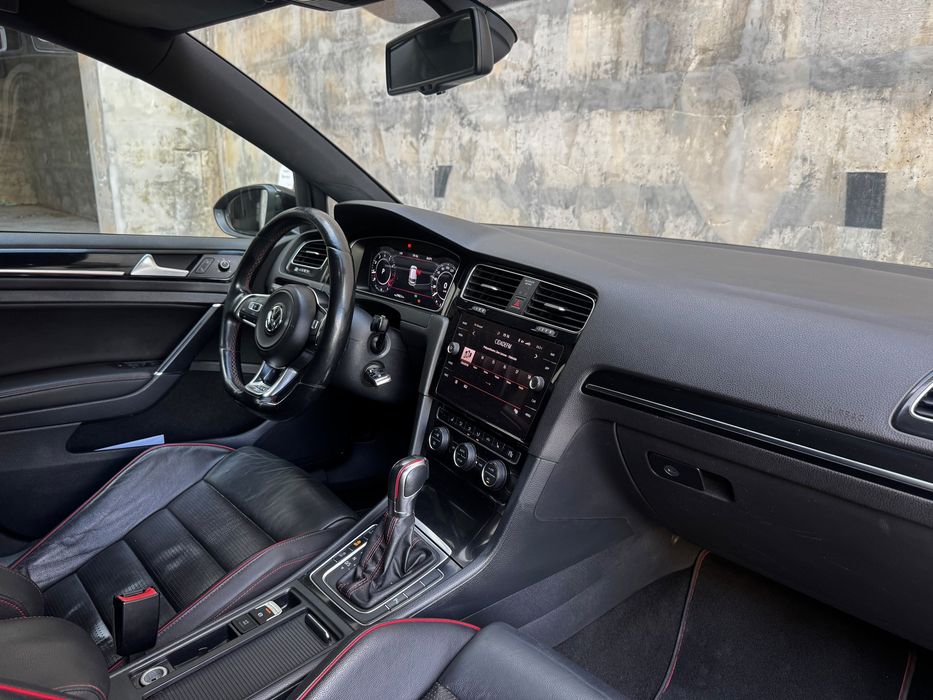 Volkswagen Golf — fotografia 8