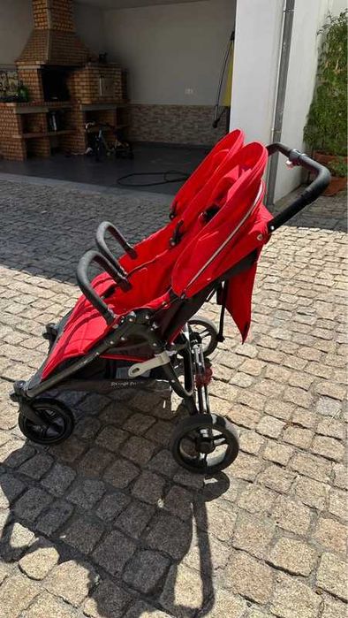 Carrinho de Gêmeos Valco Baby Snap Duo