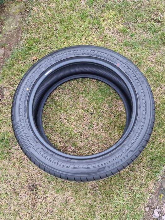 Nowe Bridgestone Alenza  235/50R20 100V 4 sztuki