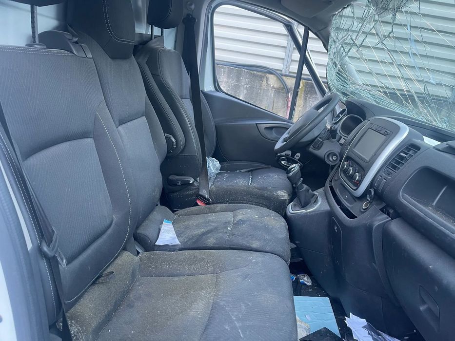 RENAULT TRAFIC 2.0 BLUE DCI FASE III 2021 PARA PEÇAS