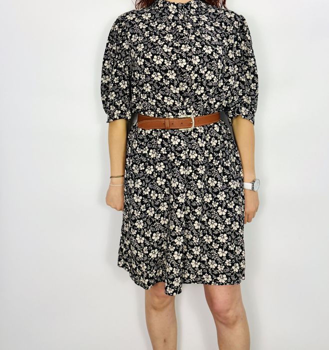 Czarna sukienka w drobne beżowe kwiaty XXL 44 George