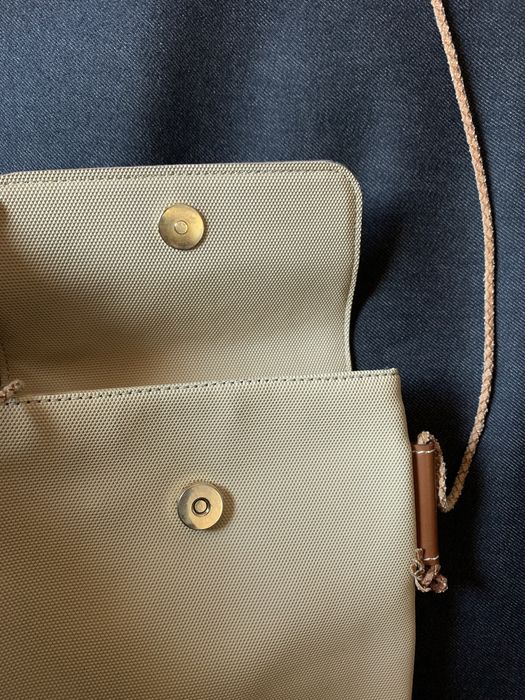 Mala de tiracolo pequena