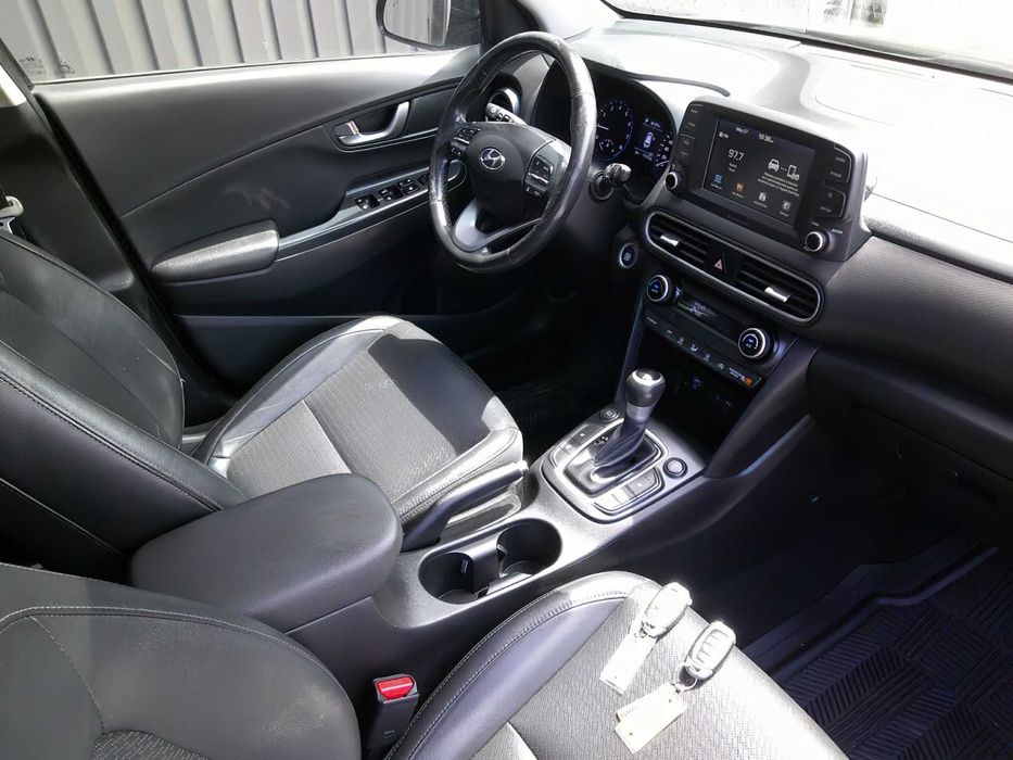 Hyundai Kona      2019