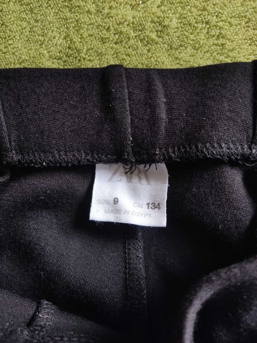 Czarne spodnie dzwony ZARA 134