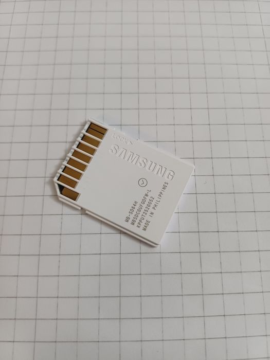 SDXC Samsung Pro Plus 64gb. карта пам'яті. З дефектом